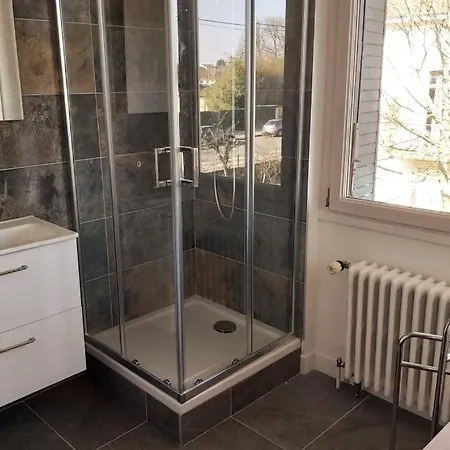 Apartment Le Cocon B - Private Parking - Quiet Bourg-en-Bresse