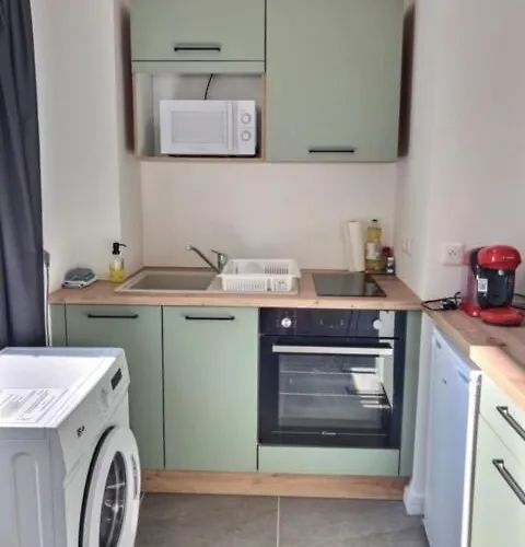 Le Cocon B - Private Parking - Quiet Appartement